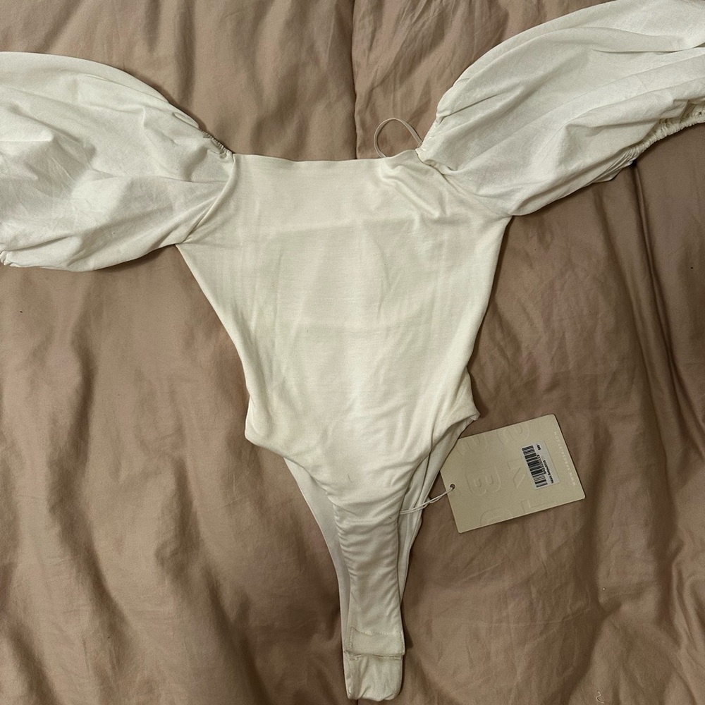 White Natalia Bodysuit by Sabo Skirt